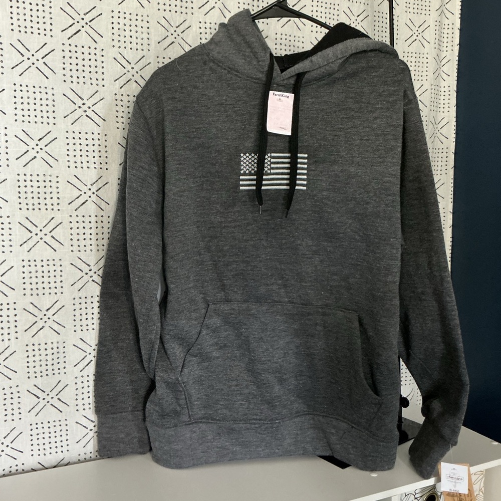 Gray Geometric Pullover Sweatshirt